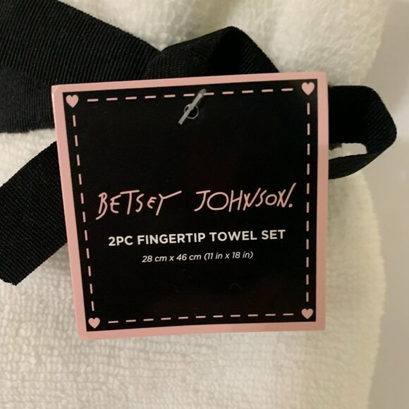 NWT Betsey Johnson Hand Towel & Wash Rag Set!! Pink Ribbon Design! - Picture 4 of 9